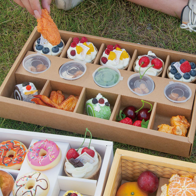 Eco-friendly kraft paper disposable take-away lunch box