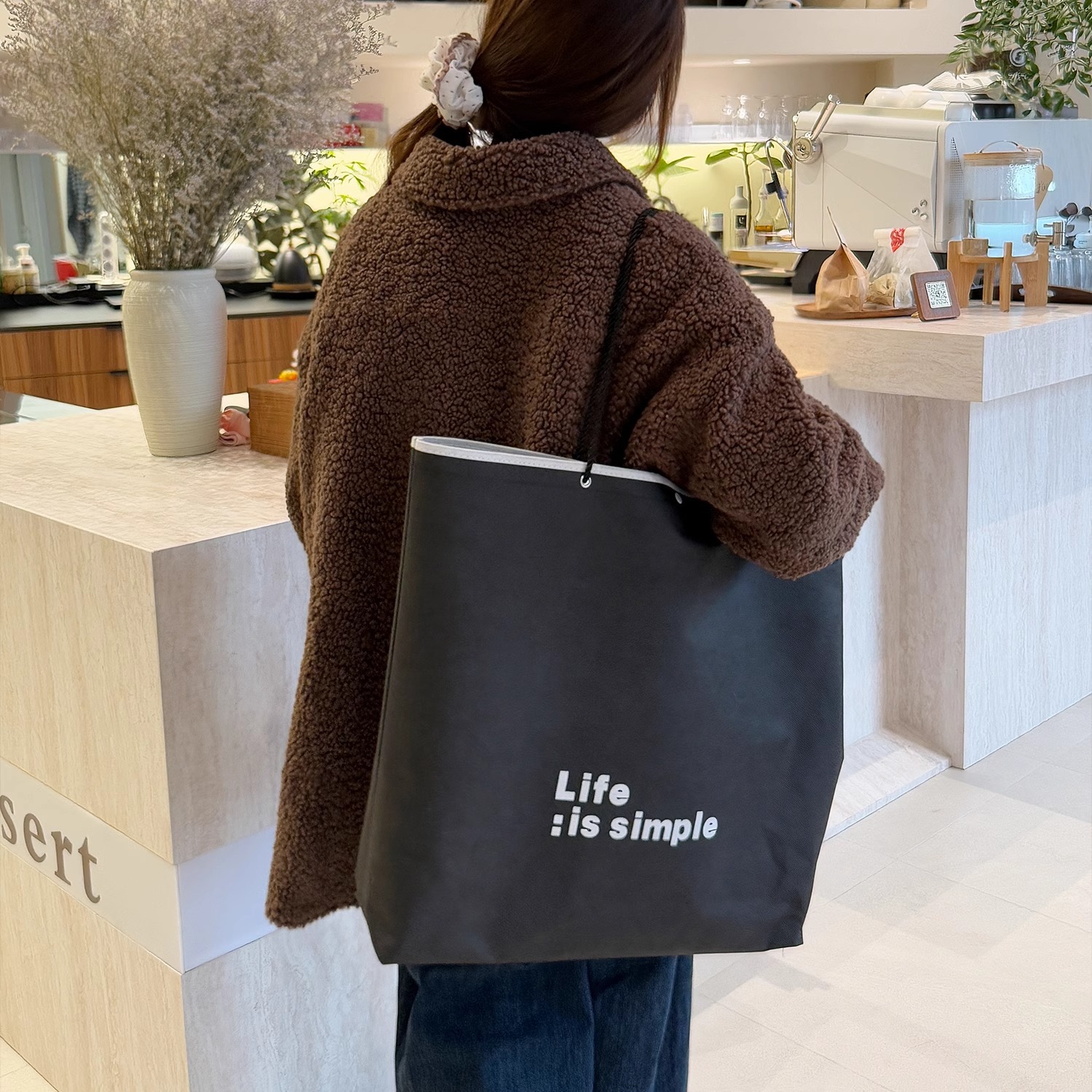 ot Selling No-Woven Large Capacity Reusable Shopping Paper Bags for Bulk Shopping